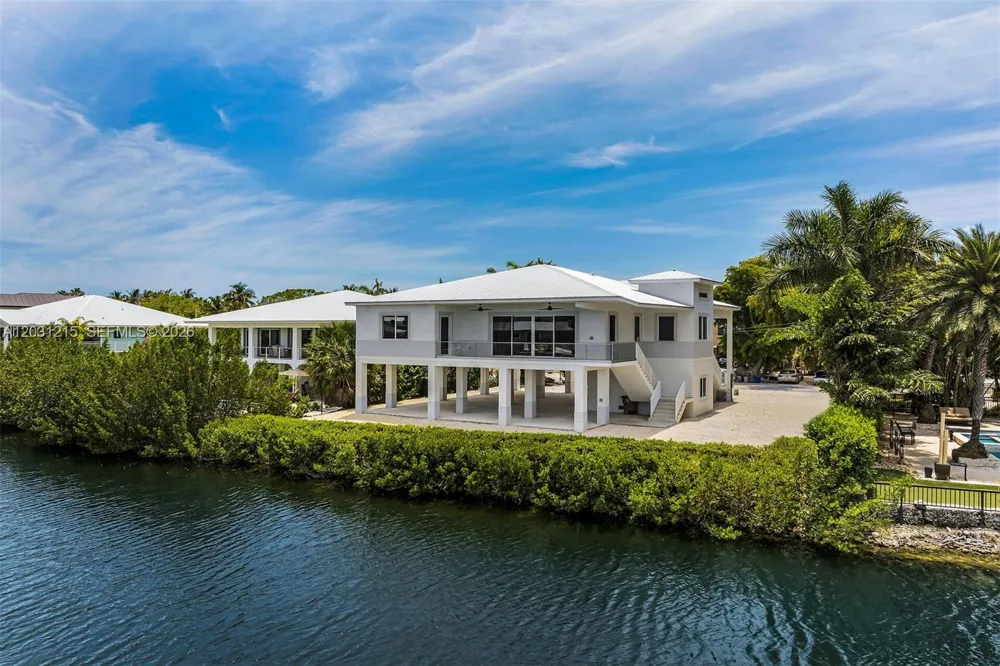 38 Bounty Ln Key Largo, FL 33037