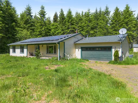 231 W New Moon Lane