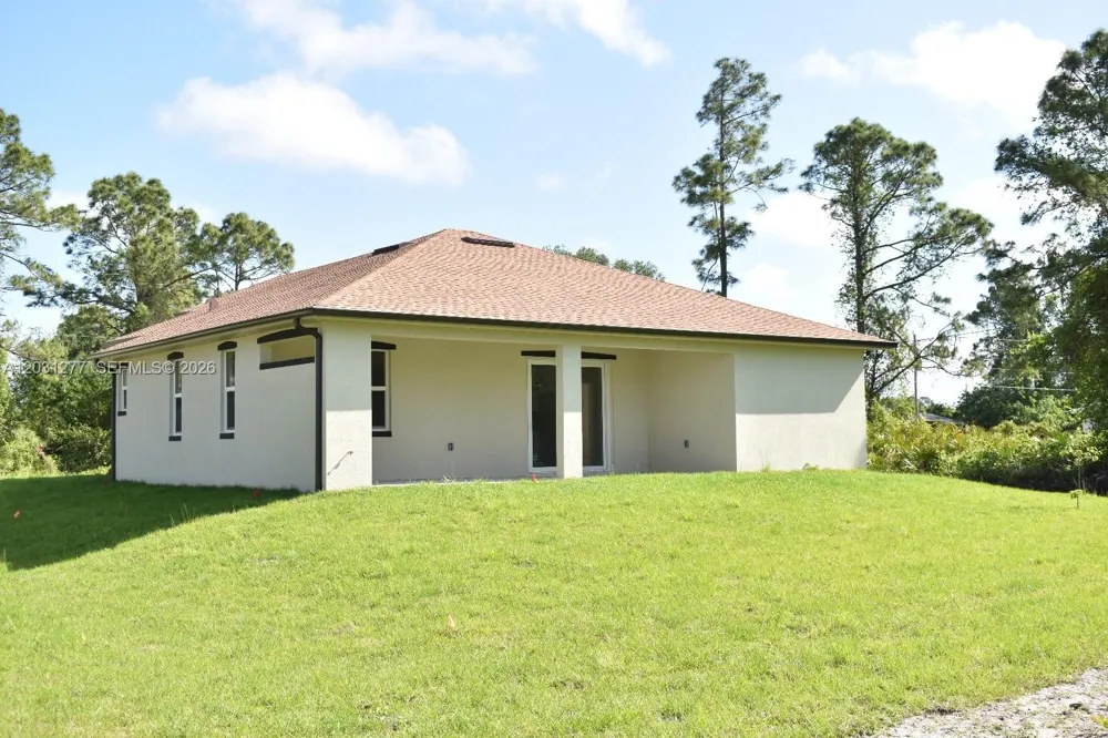 2515 45th st W Lehigh Acres, FL 33971