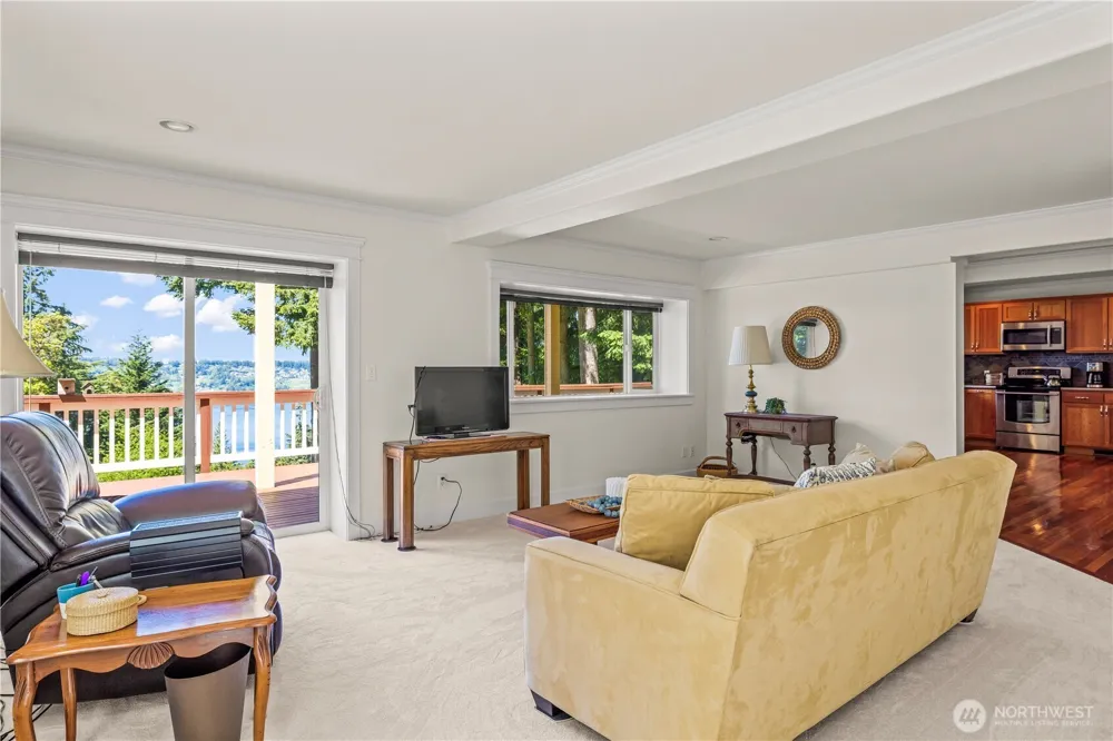 28525 143rd Avenue SW Vashon, WA 98070