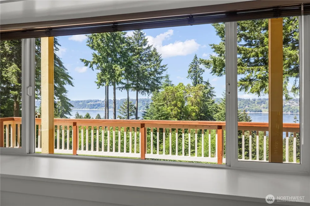 28525 143rd Avenue SW Vashon, WA 98070