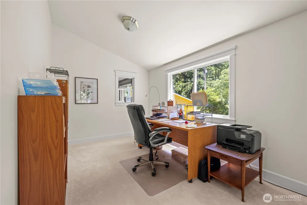 28525 143rd Avenue SW Vashon, WA 98070