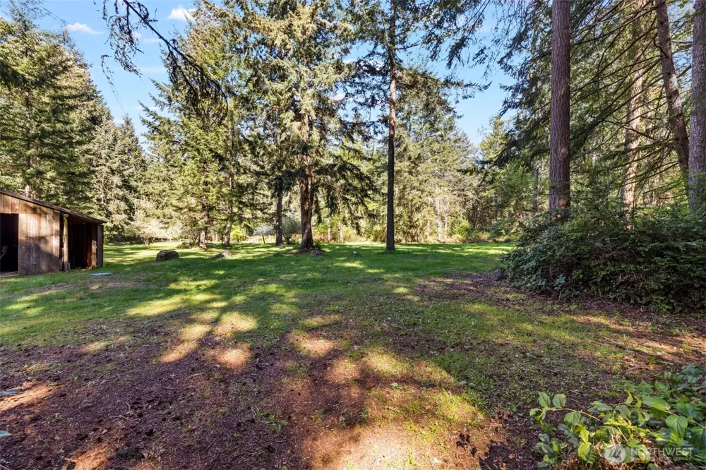 28525 143rd Avenue SW Vashon, WA 98070