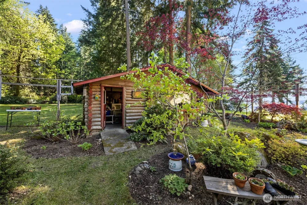 28525 143rd Avenue SW Vashon, WA 98070