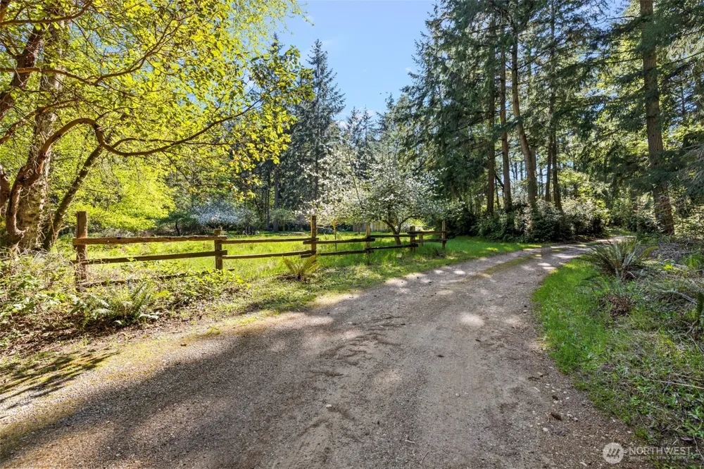 28525 143rd Avenue SW Vashon, WA 98070