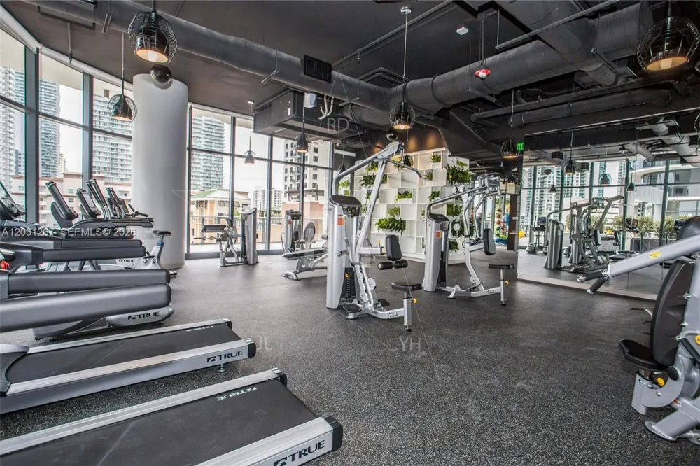 45 SW 9 Street #3806 Miami, FL 33130