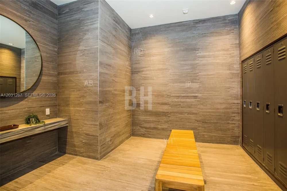 45 SW 9 Street #3806 Miami, FL 33130