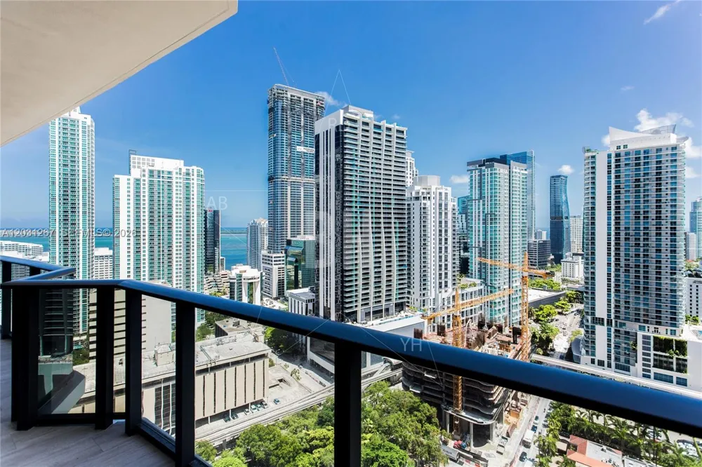 45 SW 9 Street #3806 Miami, FL 33130