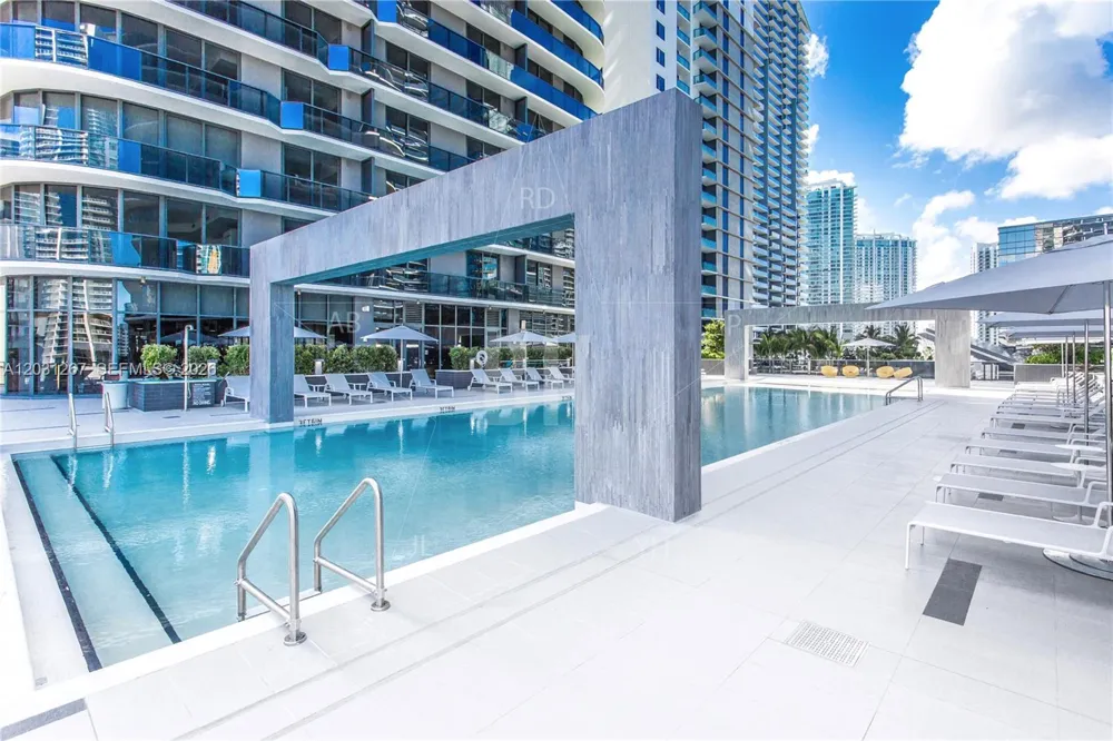 45 SW 9 Street #3806 Miami, FL 33130