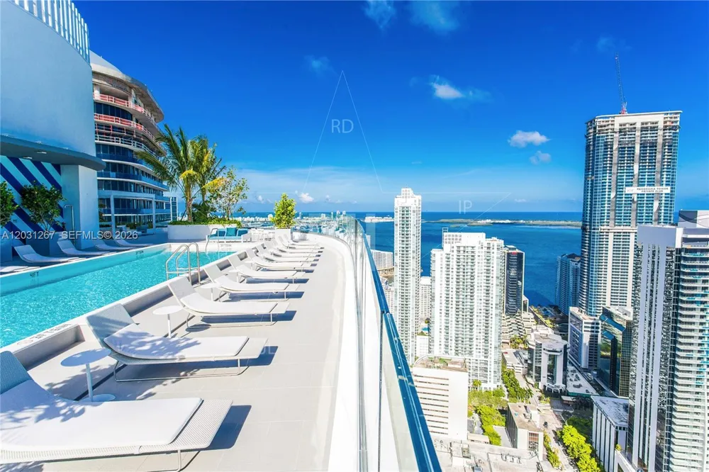45 SW 9 Street #3806 Miami, FL 33130