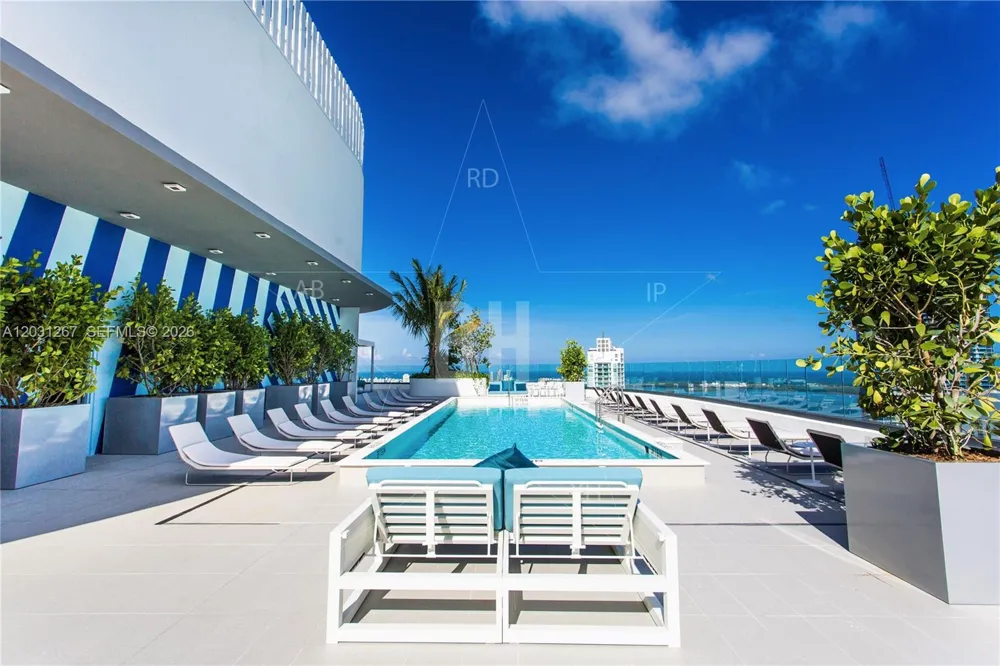 45 SW 9 Street #3806 Miami, FL 33130