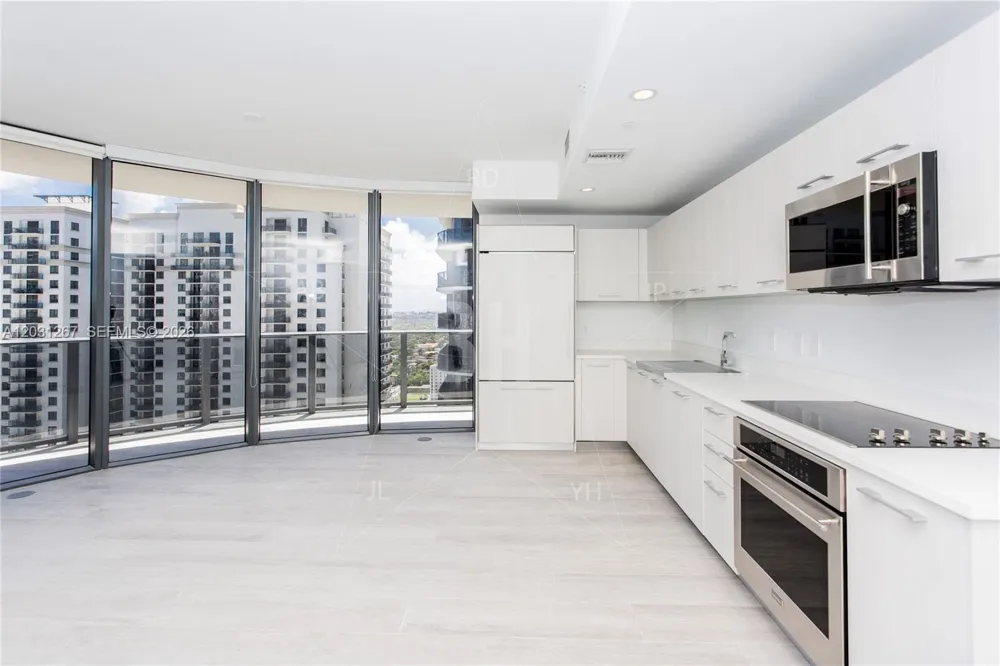45 SW 9 Street #3806 Miami, FL 33130