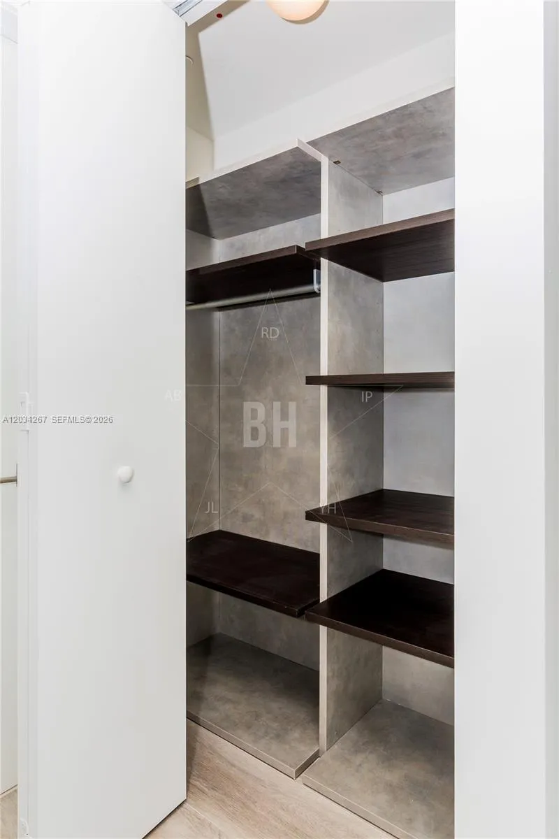 45 SW 9 Street #3806 Miami, FL 33130