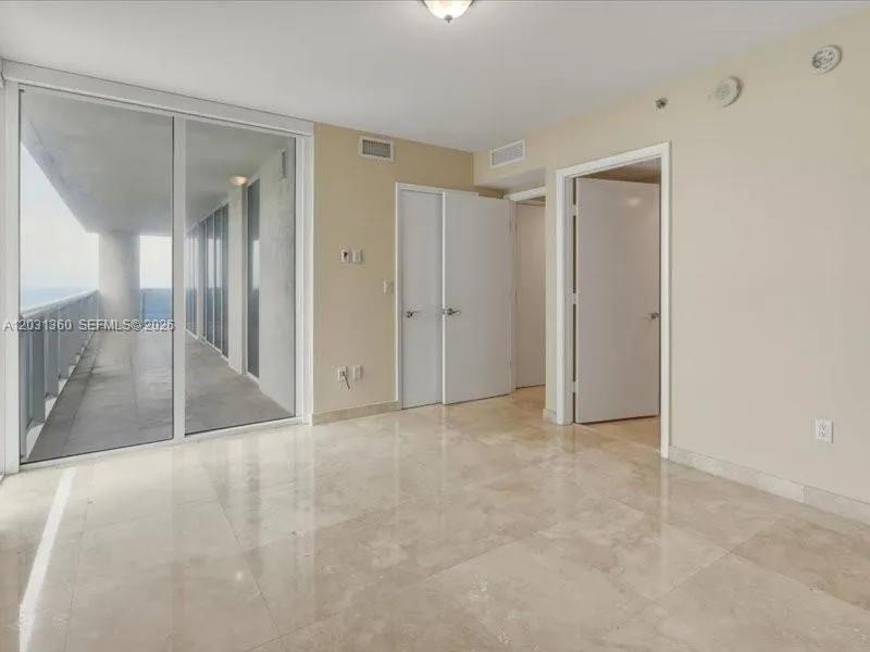 1800 S Ocean Dr #3101 Hallandale Beach, FL 33009