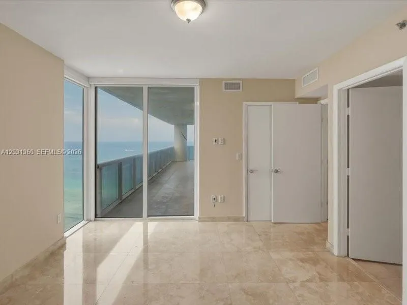 1800 S Ocean Dr #3101 Hallandale Beach, FL 33009