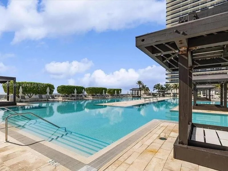 1800 S Ocean Dr #3101 Hallandale Beach, FL 33009