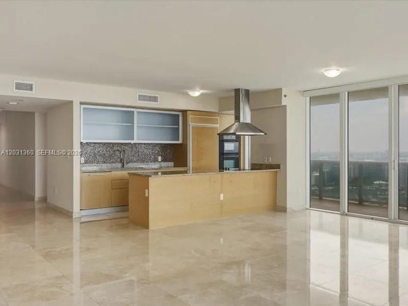 1800 S Ocean Dr #3101 Hallandale Beach, FL 33009