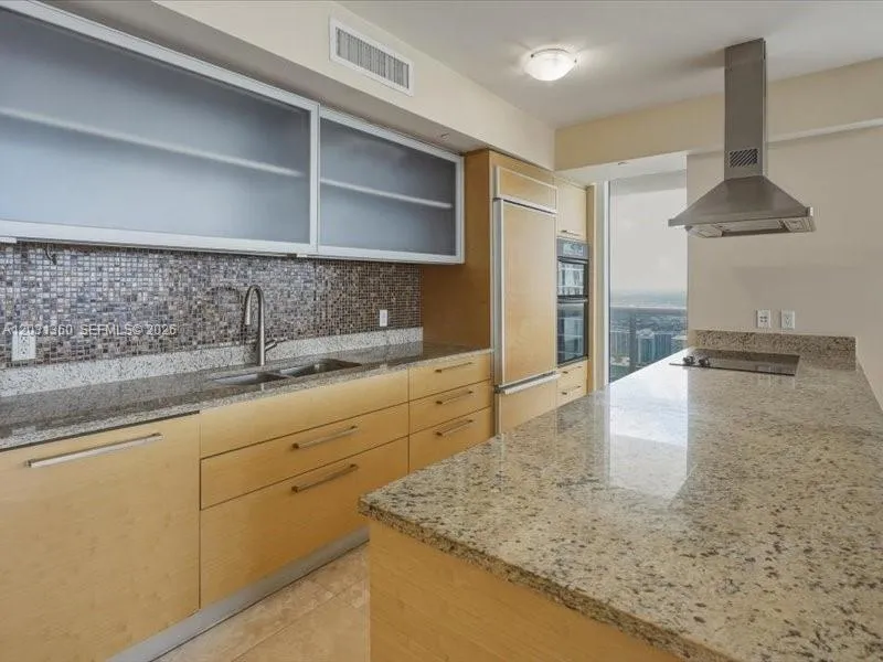 1800 S Ocean Dr #3101 Hallandale Beach, FL 33009
