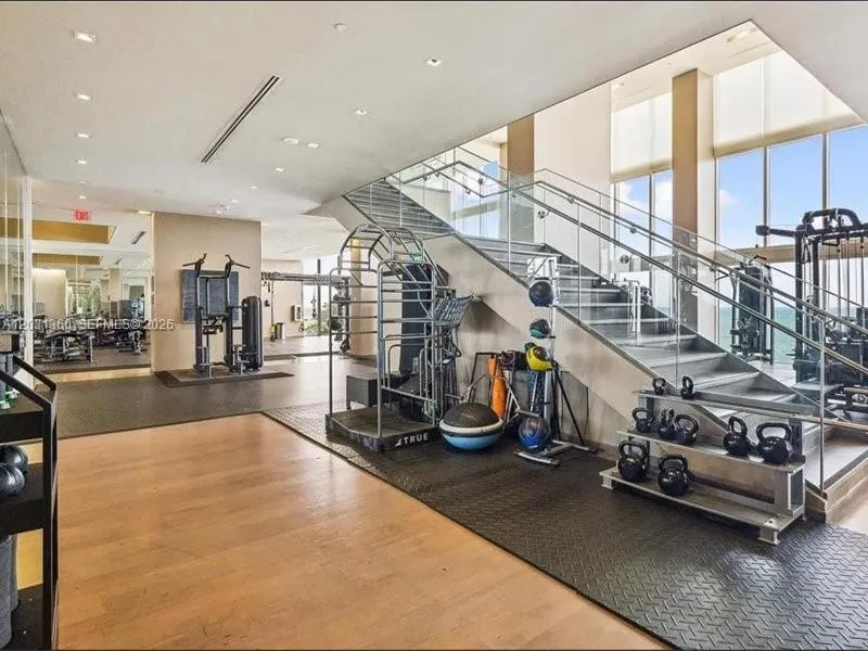 1800 S Ocean Dr #3101 Hallandale Beach, FL 33009
