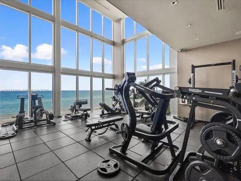 1800 S Ocean Dr #3101 Hallandale Beach, FL 33009