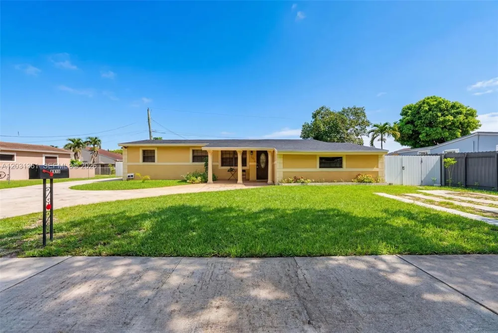 18930 NW 44th Ct #C Miami Gardens, FL 33055