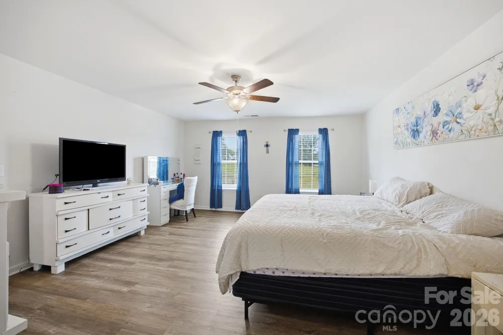 2307 Meadow Stream Drive Sherrills Ford, NC 28673
