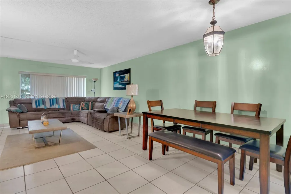 1200 Tallwood Ave #202 Hollywood, FL 33021