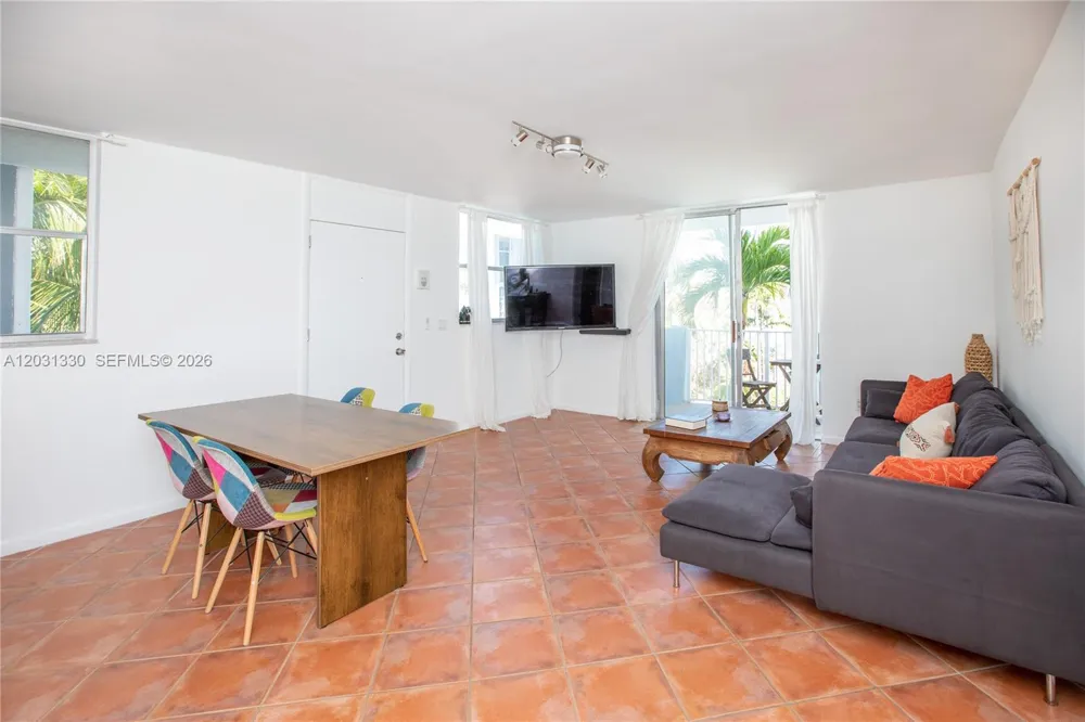 1801 S Treasure Dr #321 North Bay Village, FL 33141