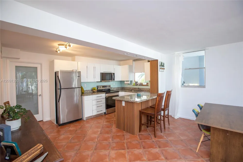 1801 S Treasure Dr #321 North Bay Village, FL 33141