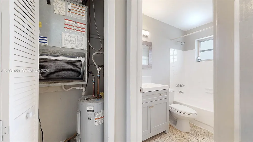 40 W 10th St #3 Hialeah, FL 33010