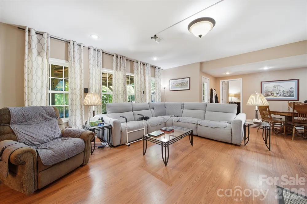8465 Mossy Cup Trail Harrisburg, NC 28075