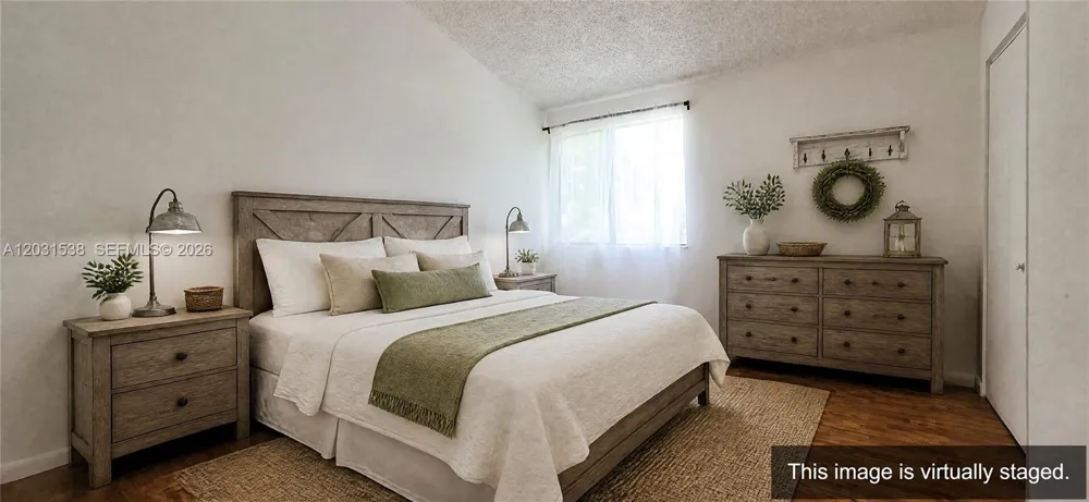 608 Commodore Dr Plantation, FL 33325