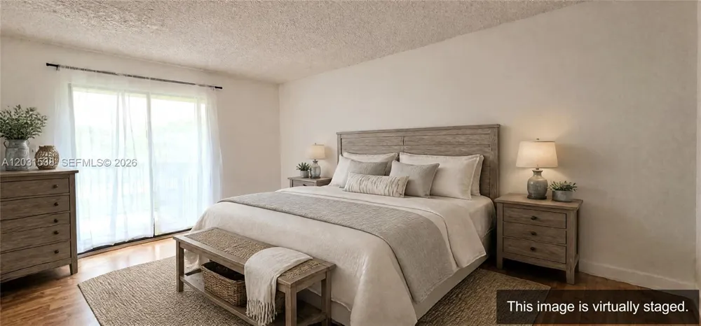 608 Commodore Dr Plantation, FL 33325