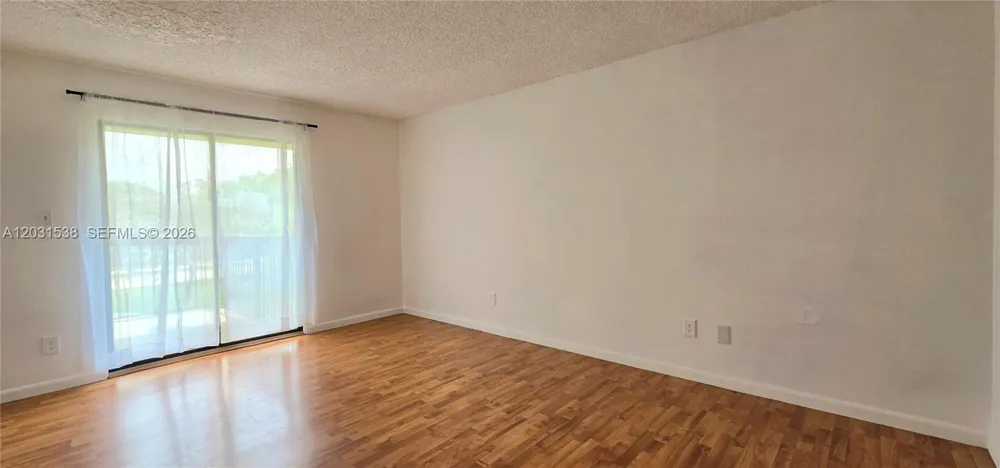 608 Commodore Dr Plantation, FL 33325