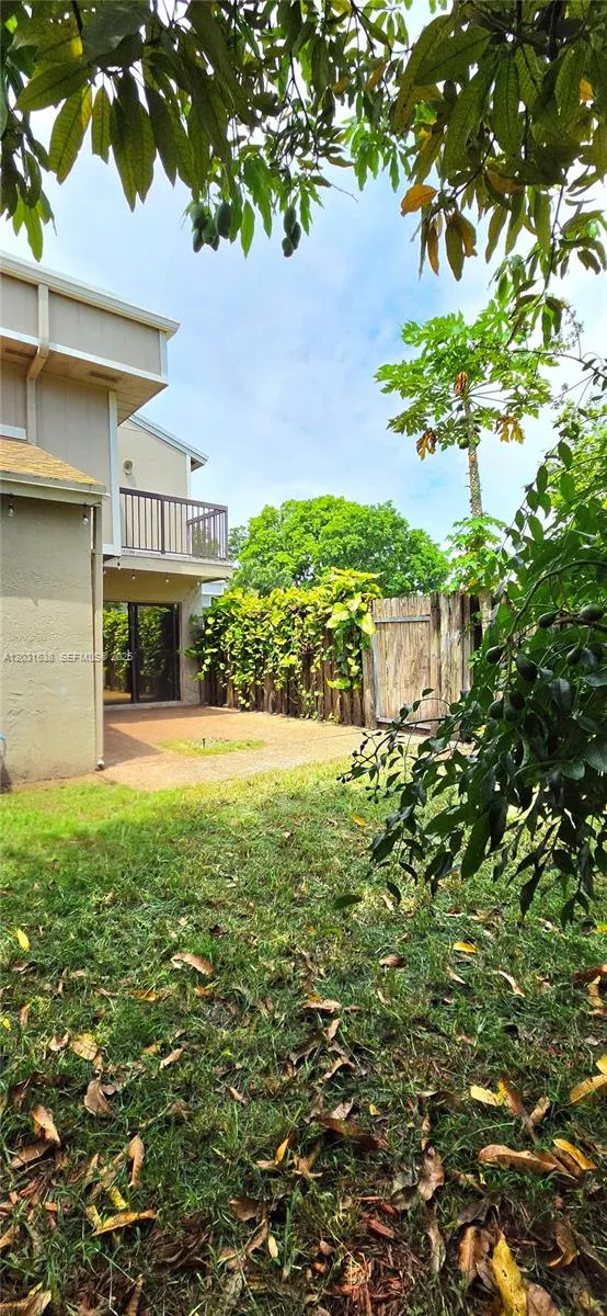 608 Commodore Dr Plantation, FL 33325