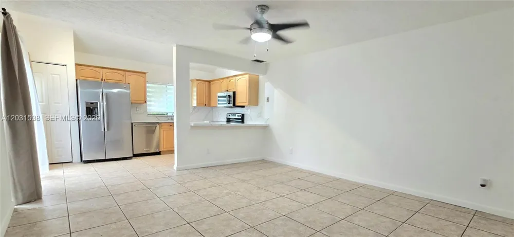608 Commodore Dr Plantation, FL 33325