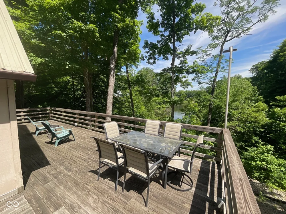 9558 E Keep Lane Rockville, IN 47872