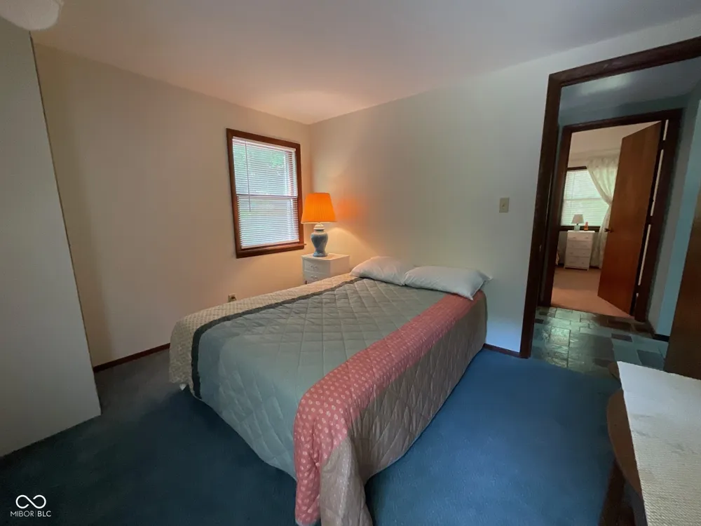 9558 E Keep Lane Rockville, IN 47872