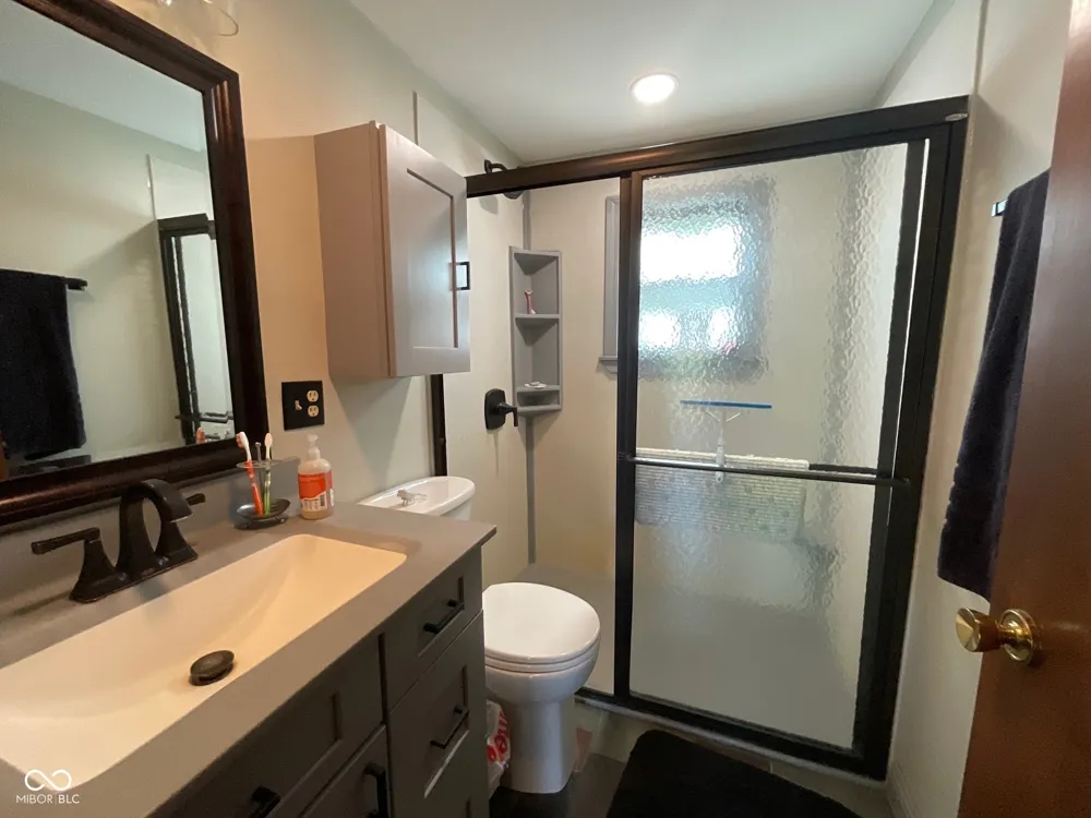 9558 E Keep Lane Rockville, IN 47872