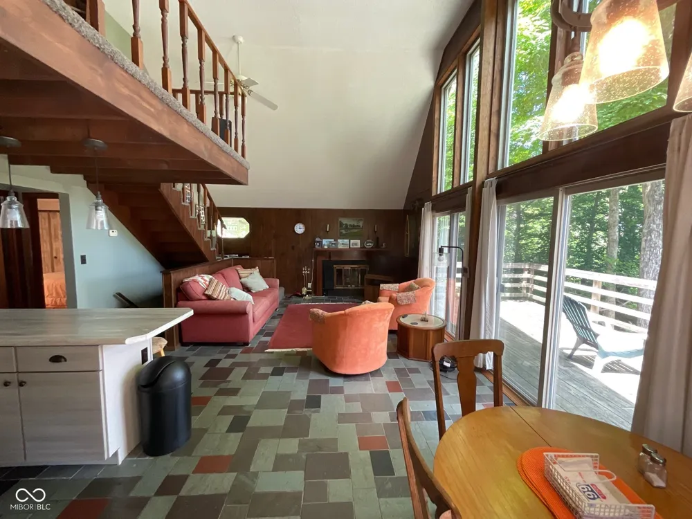 9558 E Keep Lane Rockville, IN 47872