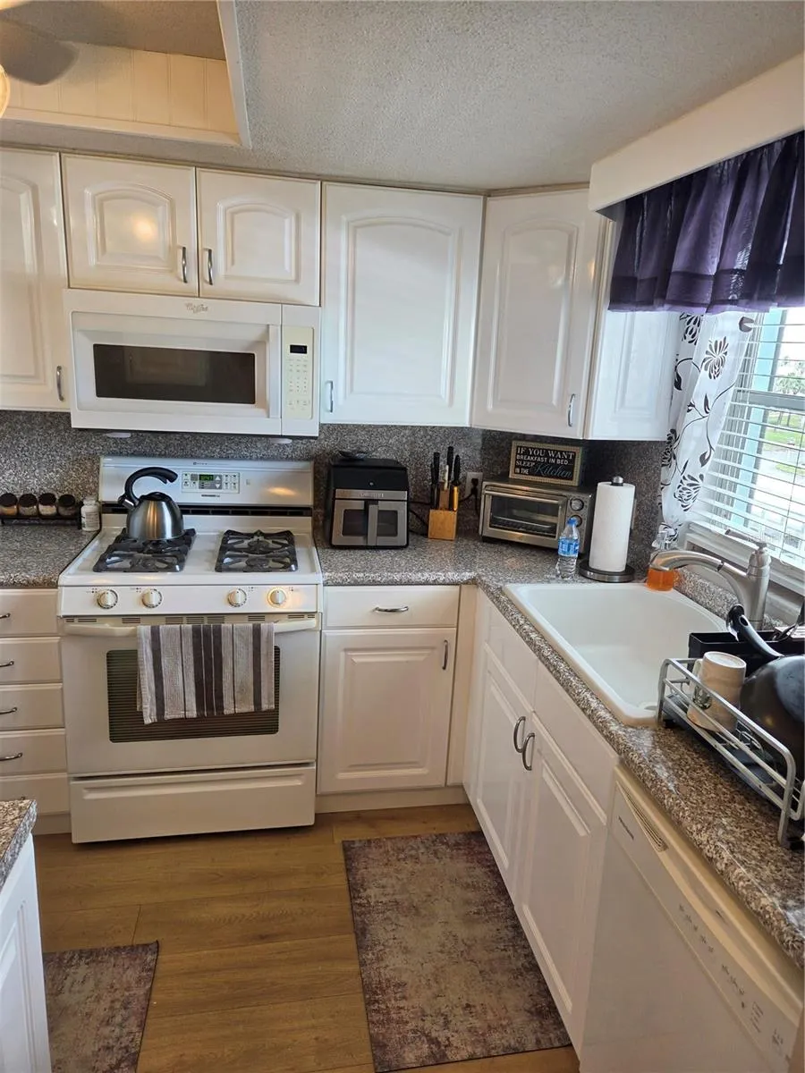 7 DUNOON PLACE #309 Dunedin, FL 34698