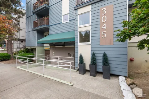 3045 20th Avenue W #209
