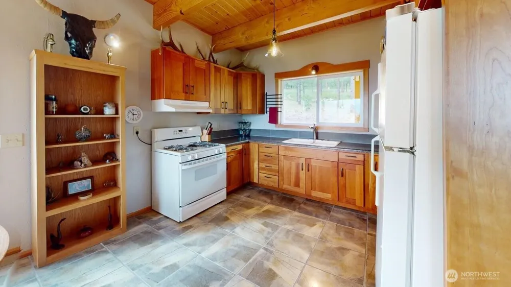 359 Bandtman Road Tonasket, WA 98855