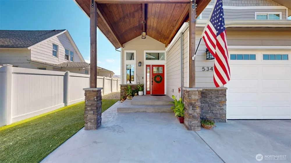 534 Dewberry Avenue E Omak, WA 98841