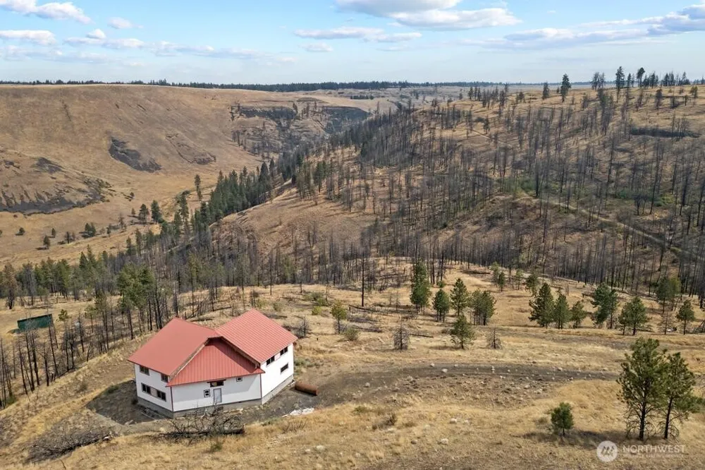 31725 Hawk Creek Ranch Rd Davenport, WA 99122