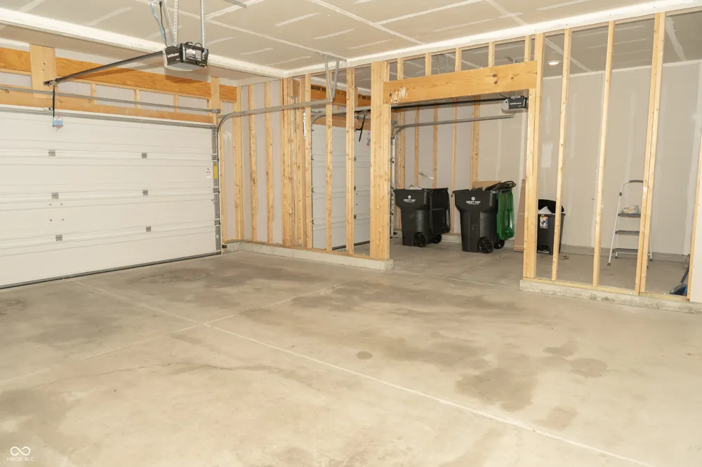 160 Thorpe Drive Whiteland, IN 46184