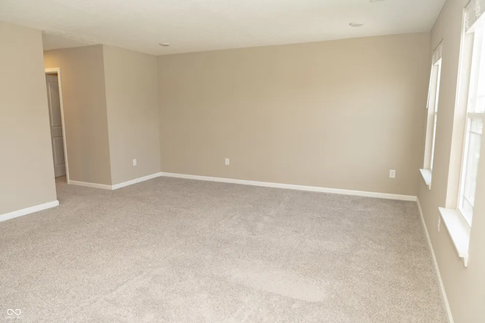 160 Thorpe Drive Whiteland, IN 46184