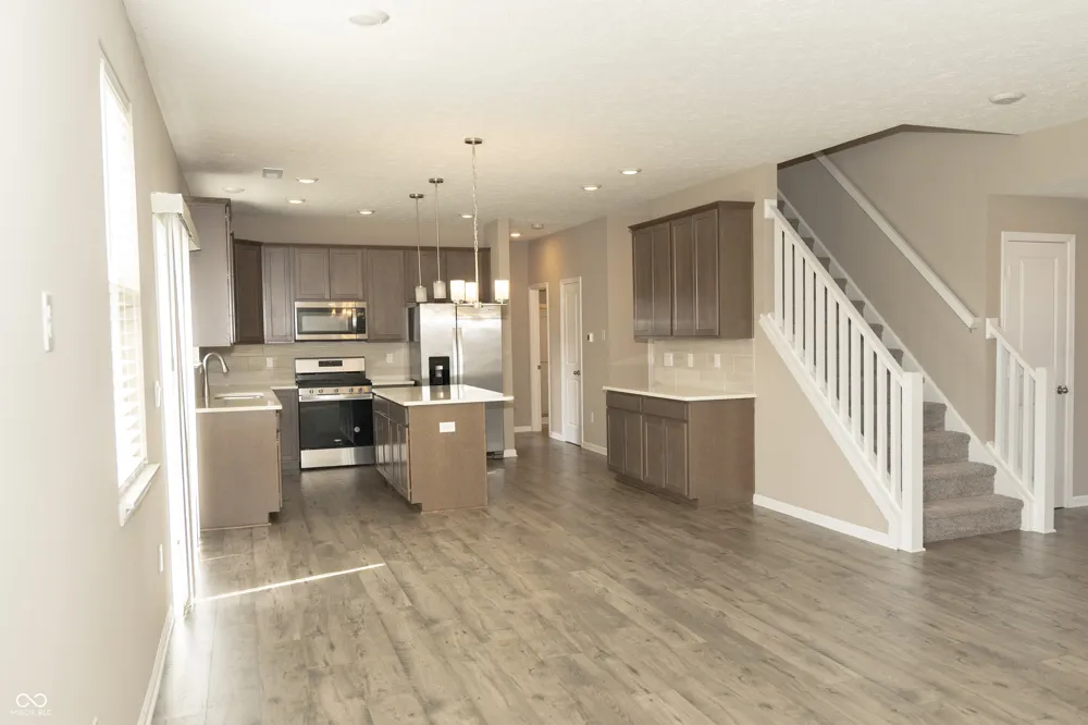 160 Thorpe Drive Whiteland, IN 46184