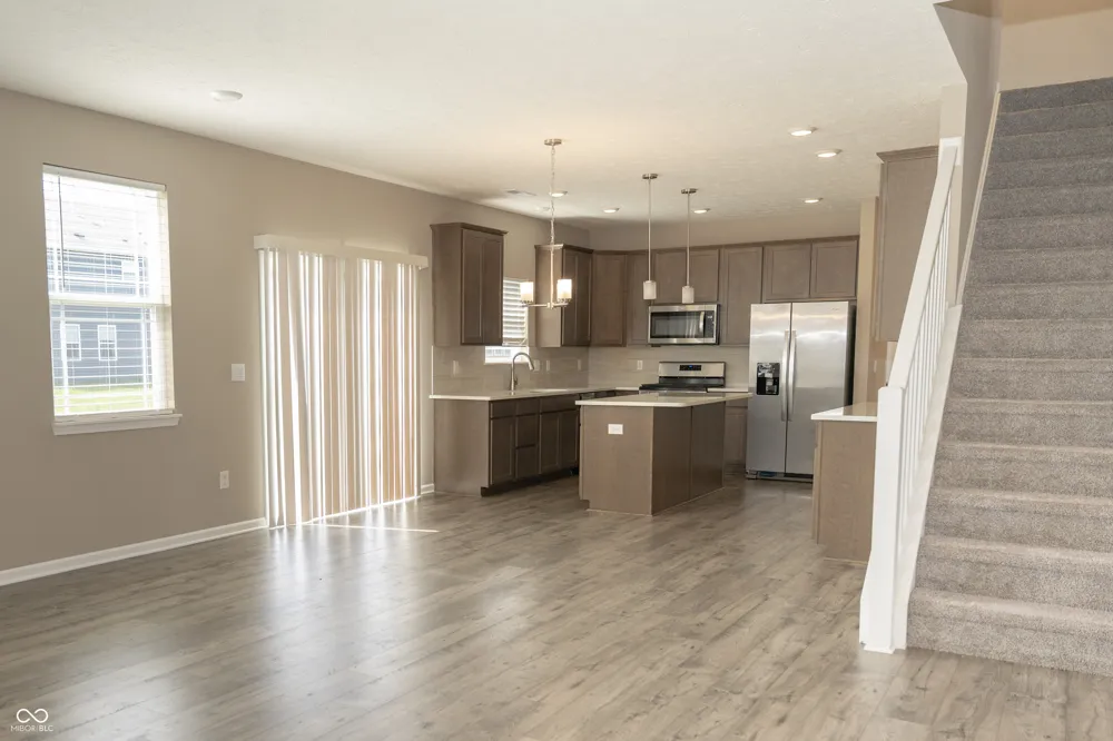 160 Thorpe Drive Whiteland, IN 46184