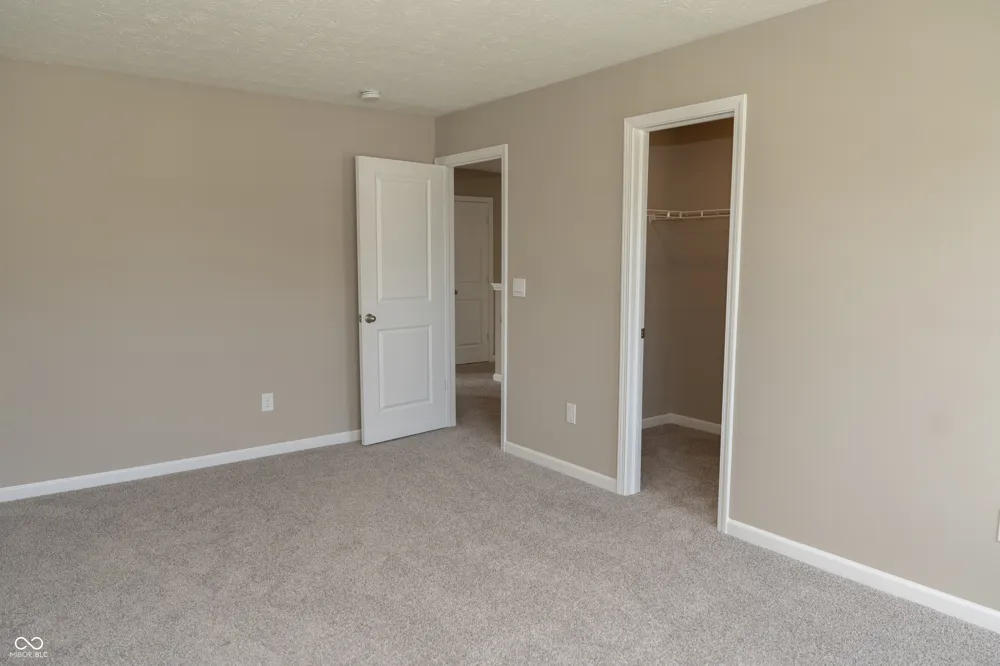 160 Thorpe Drive Whiteland, IN 46184